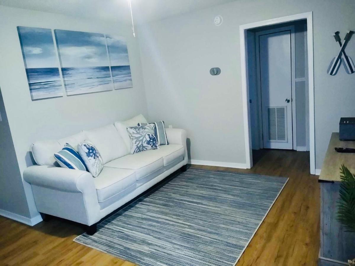 White Sand Getaway Steps From Beach Gulfport Exterior photo